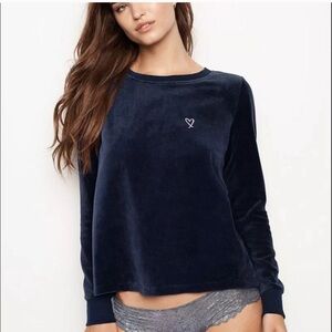•Victoria’s Secret• navy velour lounge top